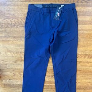 New with tags Blue Vineyard vines on the go pants 32x32